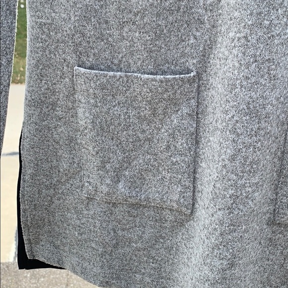 Ann Taylor Long Sleeved Top - Picture 3 of 6